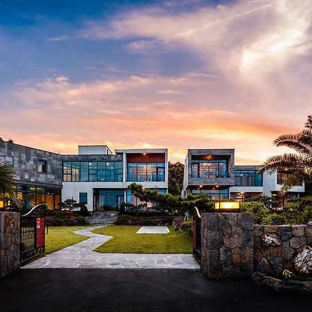 Cobeach Familiar Pension Согвипхо Экстерьер фото