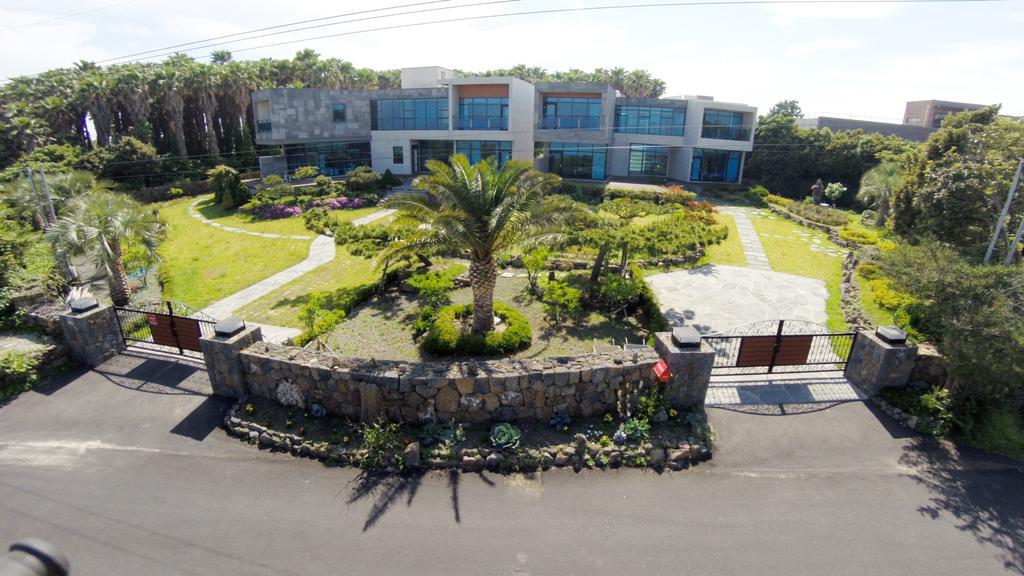 Cobeach Familiar Pension Согвипхо Экстерьер фото