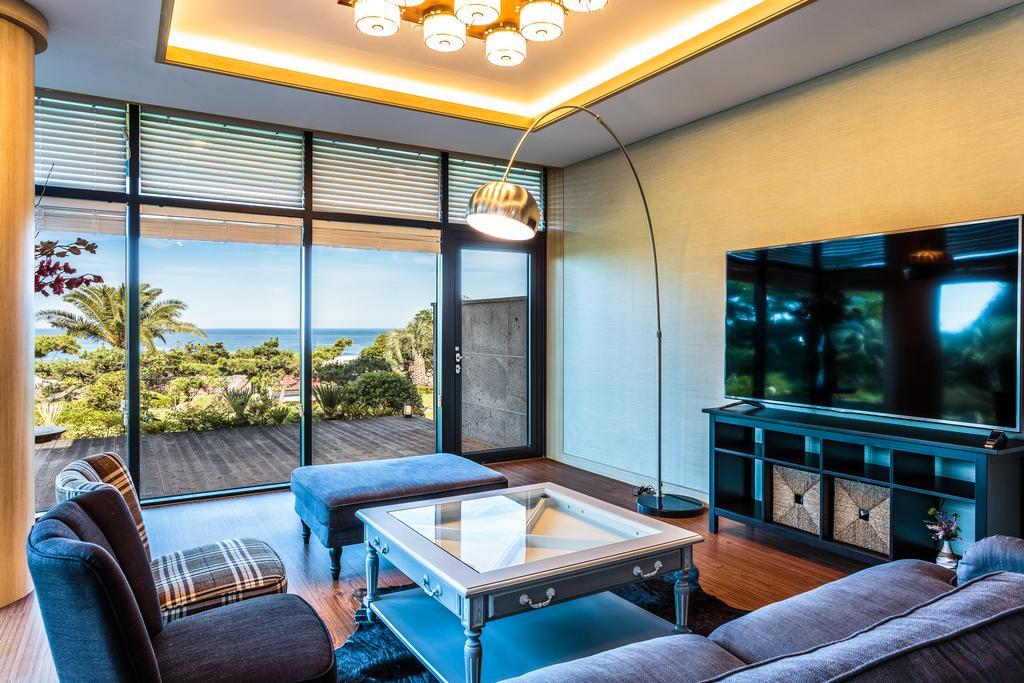 Cobeach Familiar Pension Согвипхо Экстерьер фото