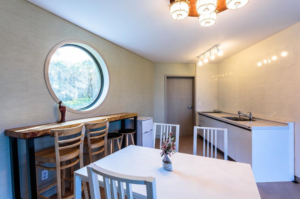 Cobeach Familiar Pension Согвипхо Экстерьер фото