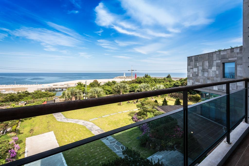 Cobeach Familiar Pension Согвипхо Экстерьер фото