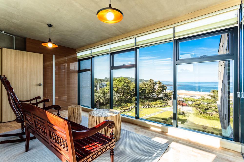 Cobeach Familiar Pension Согвипхо Экстерьер фото